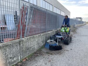 italclean europe | diserbo meccanico | merlo cingo | rimozione erba